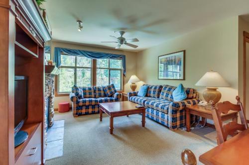 Powderhorn Lodge 223: Pennyroyal Suite