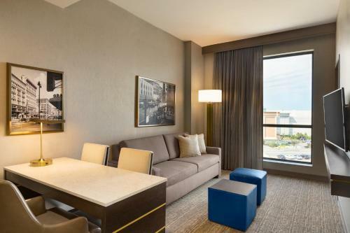 Hotel Embassy Suites By Hilton Syracuse Destiny Usa