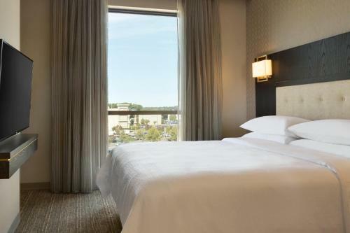 Hotel Embassy Suites By Hilton Syracuse Destiny Usa