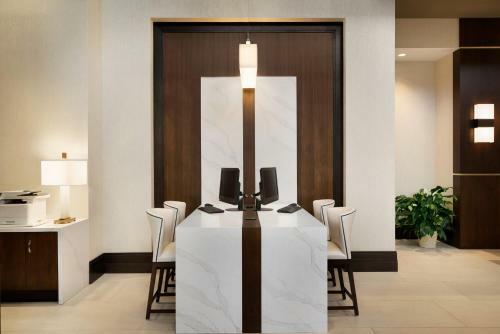 Hotel Embassy Suites By Hilton Syracuse Destiny Usa