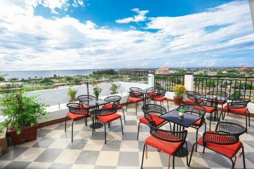 Hacom Galaxy Hotel