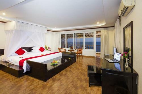 Hotel Rock Water Bay