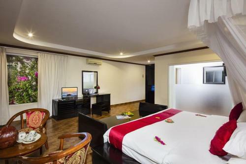 Hotel Rock Water Bay