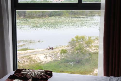 White Sand Cam Ranh Hotel