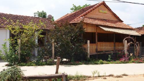 Cat Tien Bridge Homestay