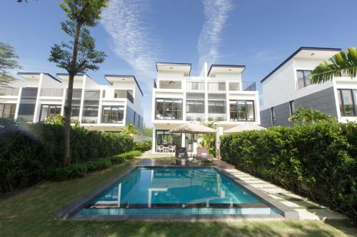 Villa Laguna Park Homes Lang Co