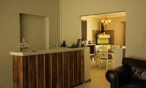Bed & Breakfast La Rose Douglas Guesthouse