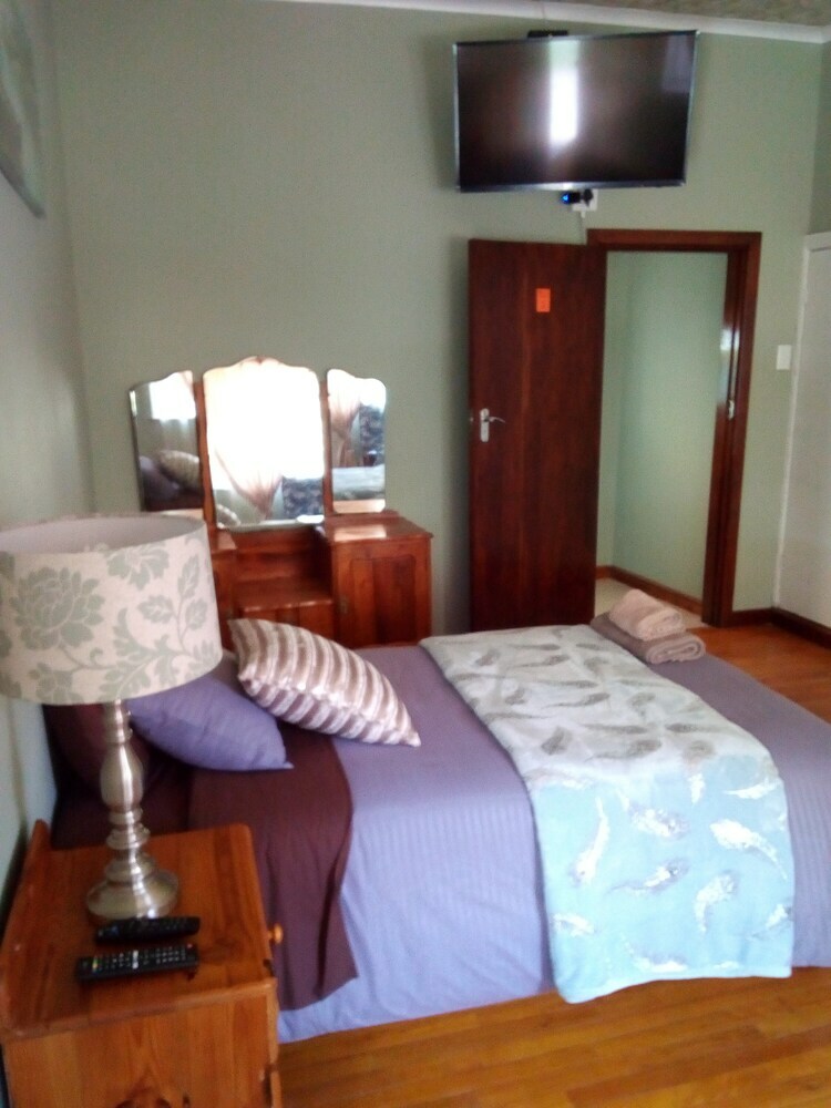Hostal Victoria Oaks Guesthouse