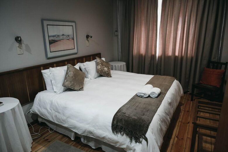 Hotel Karoo Country Inn