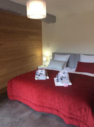 Hostal Domaine La Fontaine Du Mont