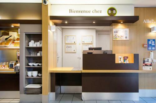 Hotel B&B H�tel Chartres Le Forum