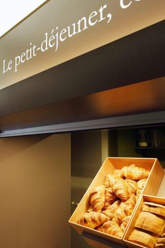 Hotel B&B H�tel Chartres Le Forum