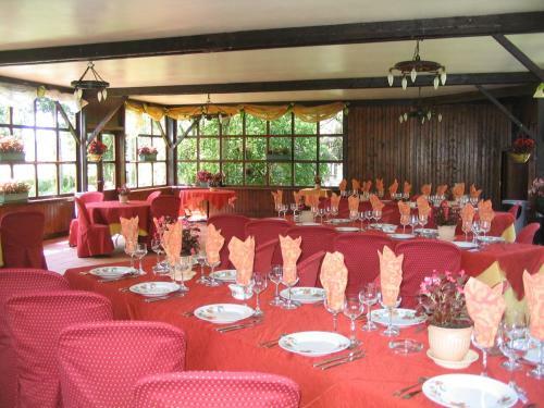 Posada Auberge Du Val Au Cesne