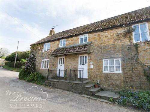 Pippins Loders, Bridport