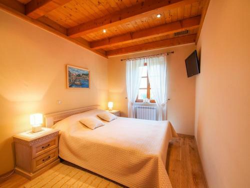 Mitrovici Villa Sleeps 8 Pool Air Con Wifi