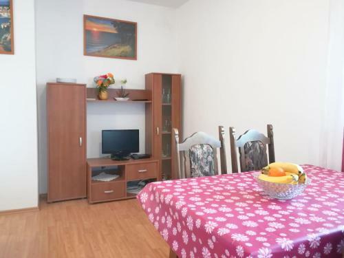 Apartment Ton�i�
