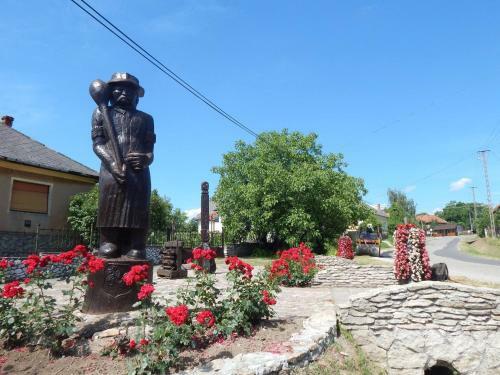 Hostal Postakocsi Fogad� Kisgy?r
