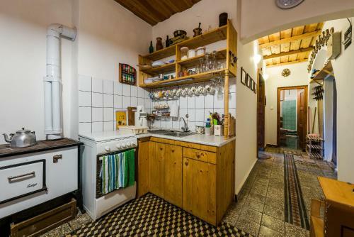 Alm�si R�ti Erd�szlak