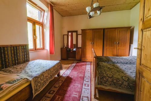 Alm�si R�ti Erd�szlak