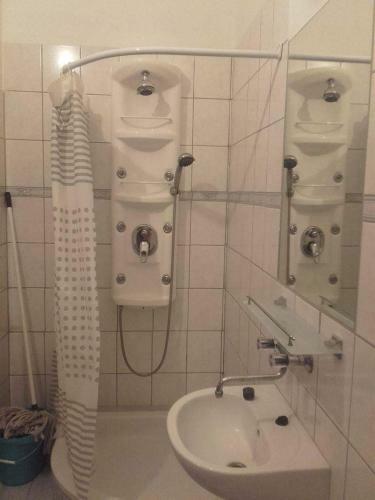 Hostal R�ka Vend�gh�z