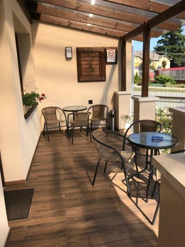 Bed & Breakfast Krist�ly Apartmanok