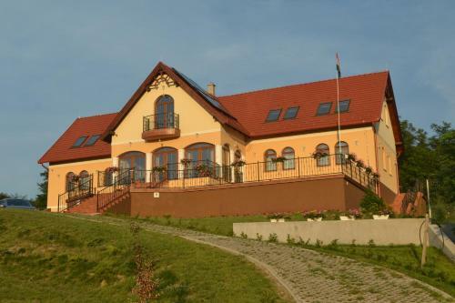 Hostal Berezdtet? Vend�gh�z