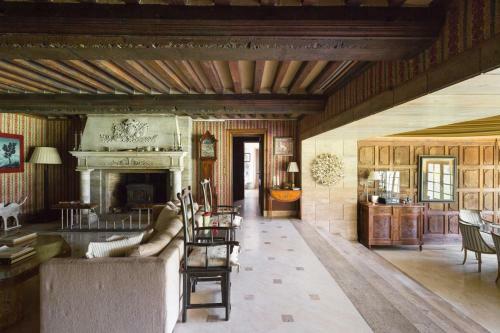 Agroturismo Saint-maclou Chateau Sleeps 28 Pool