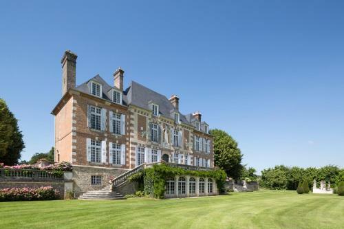 Agroturismo Saint-maclou Chateau Sleeps 28 Pool