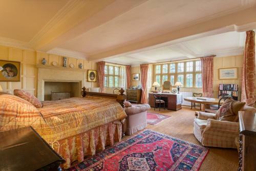 Agroturismo Llong Chateau Sleeps 14 Wifi