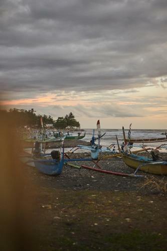 Hostal Padi Surf Villa Medewi