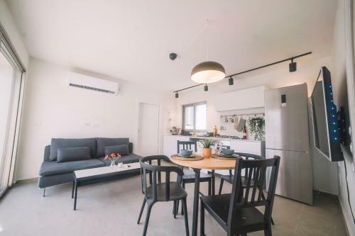 A Luxury 2 Apartments Geola Beach