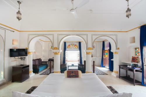 Hotel Bara Bungalow Kalwar, Jaipur - A Rosakue Collection