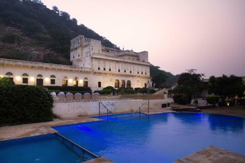 Hotel Bara Bungalow Kalwar, Jaipur - A Rosakue Collection