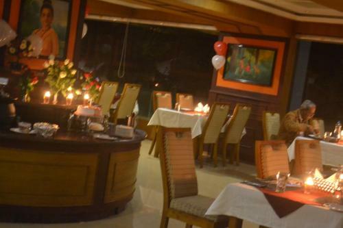 Apartamento Aaha Airport Hotel