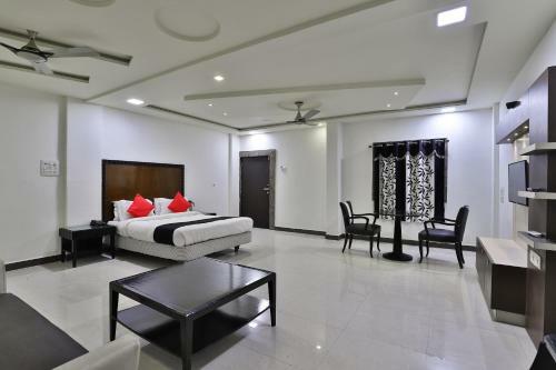 Capital O 38140 Hotel Sukun