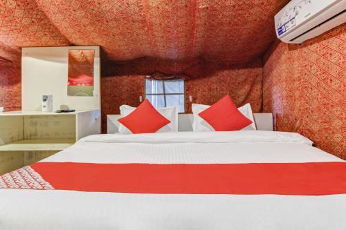 Oyo 41341 Hotel Paradise Tent Resorts
