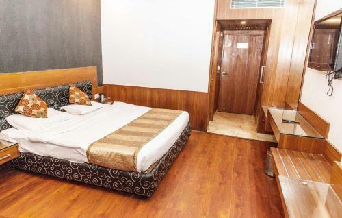 Hotel Subash International