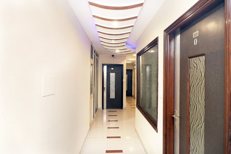 Oyo 4849 Hotel Staywell