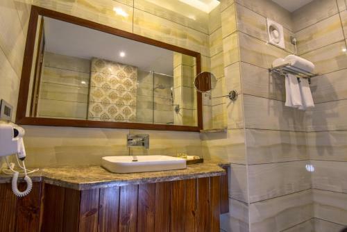 Hotel Infinitea Tea Garden Resort