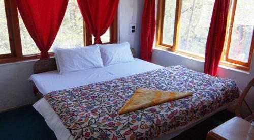 Hostal Hayat Guest House