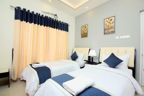 Hotel Two Bedroom Luxury Apartment With Balcony