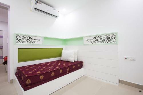 Centrally Located Entire Apartment Near Ito