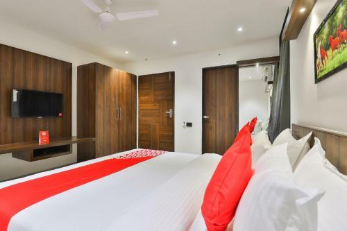 Oyo 16604 Hotel Sparsh Inn