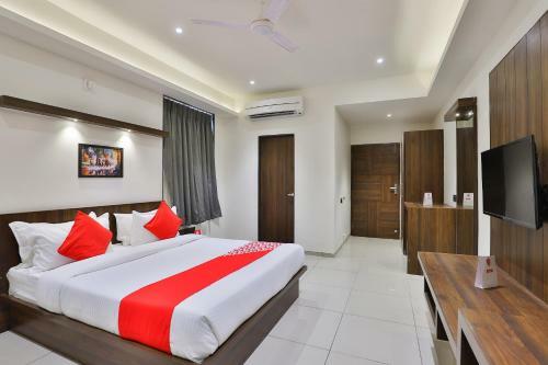 Oyo 16604 Hotel Sparsh Inn