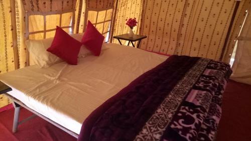 Hotel Neel Amar Camp & Restaurant