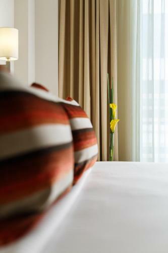 Sandal Suites By Lemon Tree Hotels