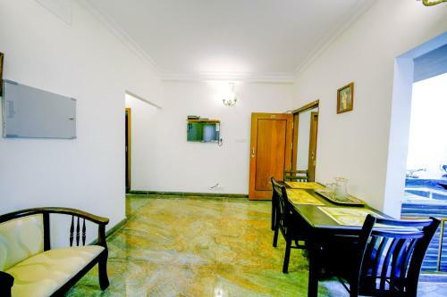 Manasarovar Homes - Rajalakshmi Serviced Apartments