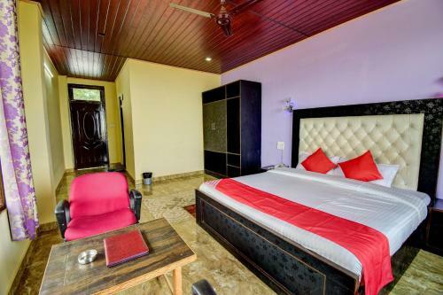 Hotel Oyo 43476 Vatika Resort