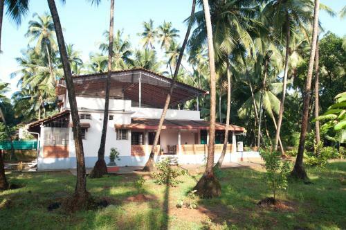 Suragi Holiday Home