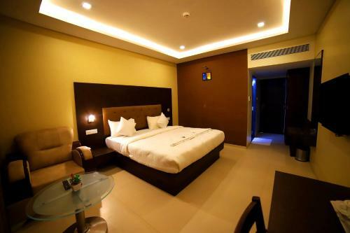 Hotel Rajdoot Royale Residency Llp